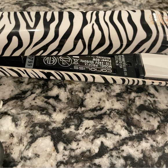 Conair Curling and Flat Iron Set - Picture 9 of 10